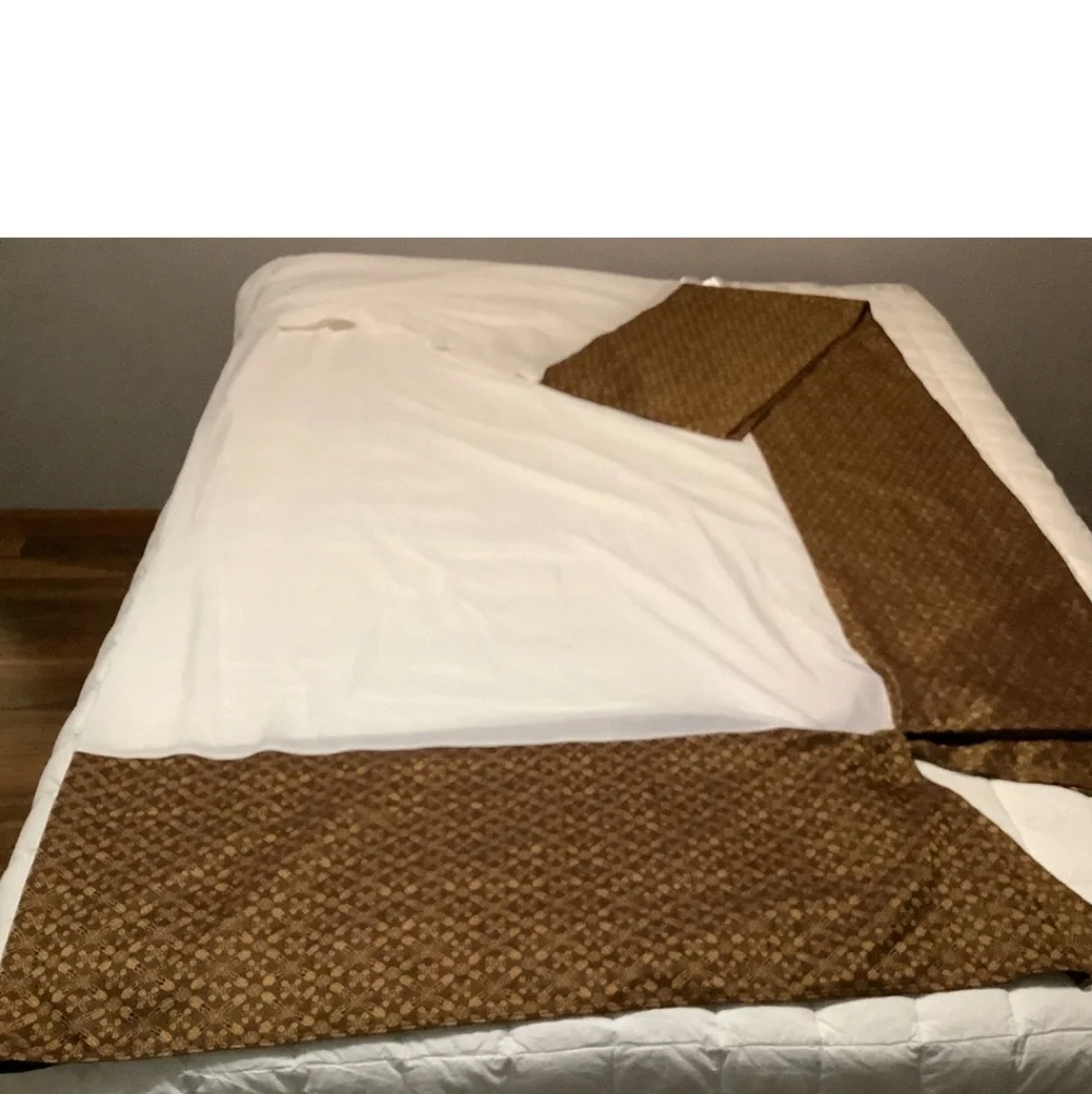Croscill Galleria Red Gold Patchwork Jacquard Queen Size Bed Skirt
